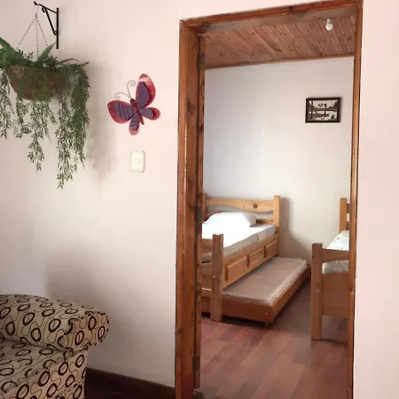 Hermosa Casa en el centro de Santa Rosa de Cabal, sobre vía principal a 3 cuadras de la Plaza Exterior foto