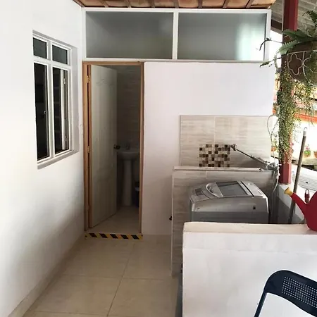 Hermosa Casa en el centro de Santa Rosa de Cabal, sobre vía principal a 3 cuadras de la Plaza Exterior foto