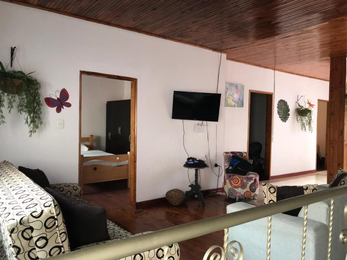 Hermosa Casa En El Centro De Santa Rosa De Cabal, Sobre Via Principal A 3 Cuadras De La Plaza Holiday home *